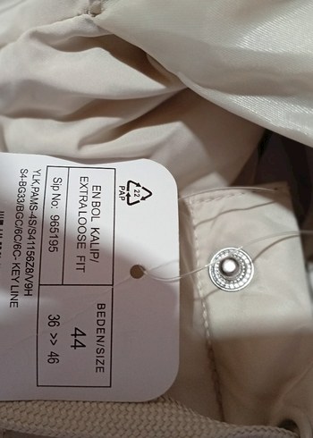 Bej Düğmeli Midi Kadın Yelek - Görsel 4