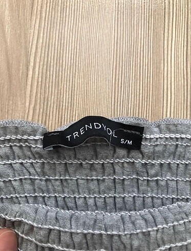Trendyol & Milla trendyol gri crop üst