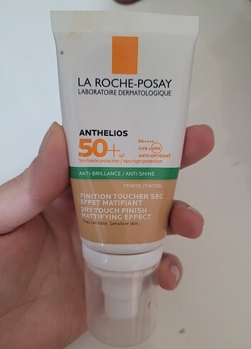 La roche posay anthelios renkli güneş kremi