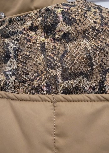 Kemerli Bej Midi Kadın Yelek - Görsel 4