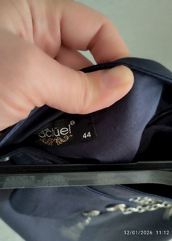 Zincir Detaylı Koyu Lacivert Mini Kalem Etek - Görsel 4