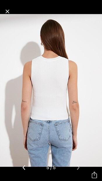 TRENDYOLMİLLA CROP