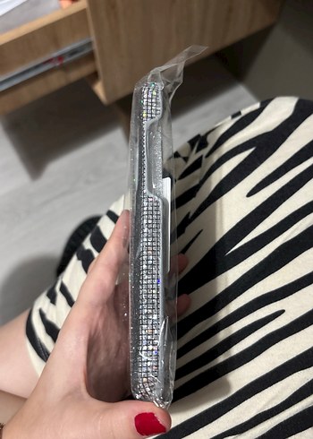 Gri Payetli Street Wear Telefon Kılıfı 13 pro Max - Görsel 2