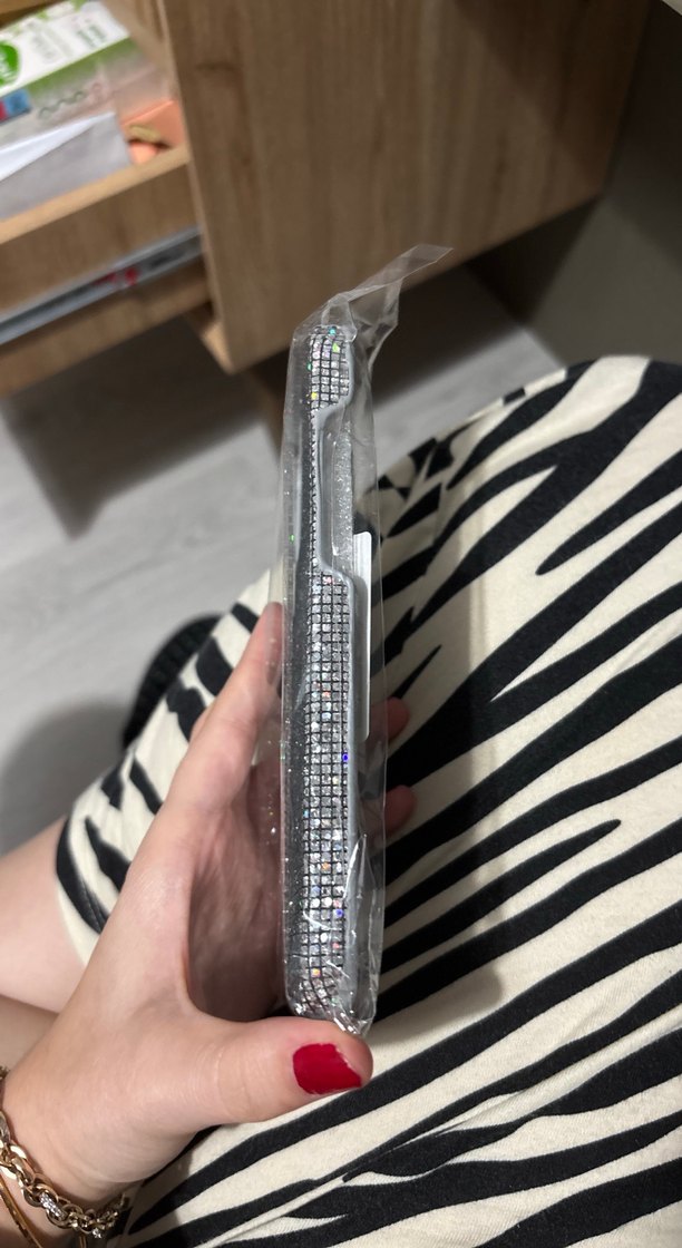 Gri Payetli Street Wear Telefon Kılıfı 13 pro Max - Görsel 2