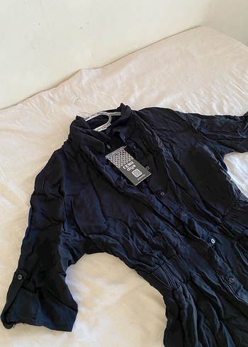 Düğmeli Siyah Kısa Kollu Kadın Tulum - Görsel 2