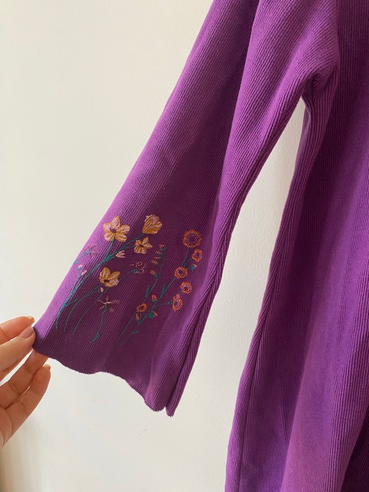 Ambar çiçekli mor elbise - Görsel 5