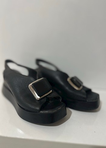 Diğer Hakiki Deri Sandalet