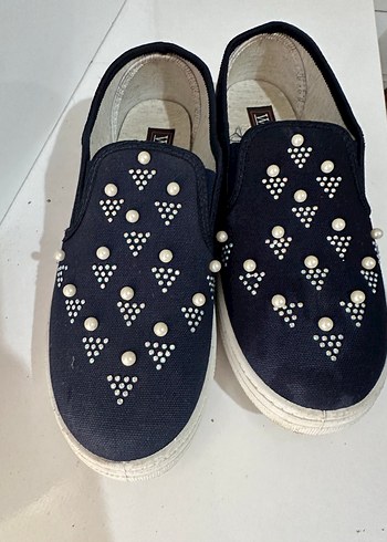 Diğer İnci Detayli Lacivert Slip On Ayakkabi