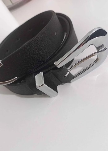 Kadın Siyah Deri Tokalı Kemer - Görsel 2