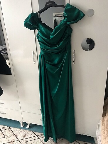 40 Beden yeşil Renk abiye elbise