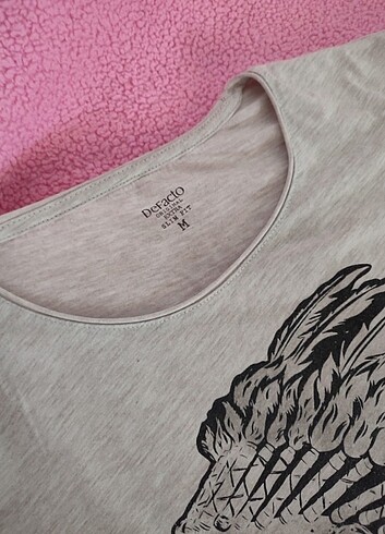 Tshirt kızılderili ucugiyim . Açıklamayı okuyunuz  - Görsel 5