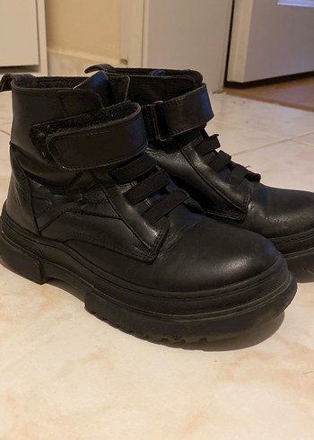 Unisex Çocuk Siyah Goth Bot - Görsel 2