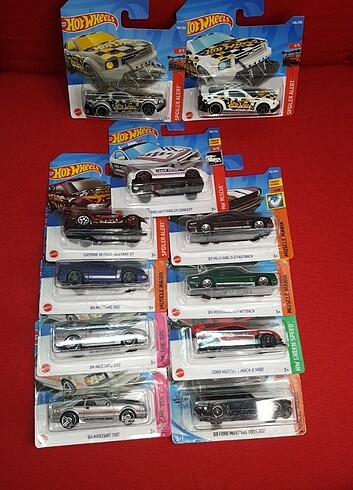 Hot Wheels - FORD MUSTANG - 
