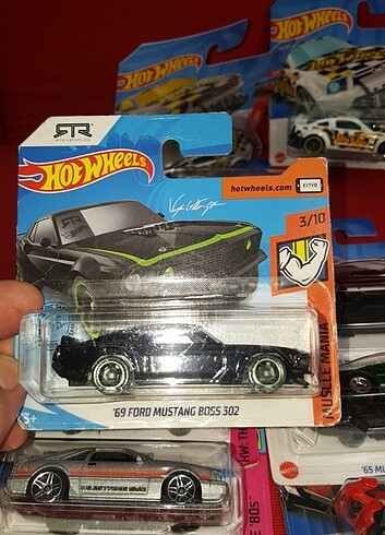  Hot Wheels - FORD MUSTANG - 