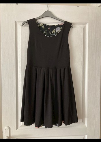 Siyah Çiçek Desenli U Yaka Mini Elbise - Görsel 3