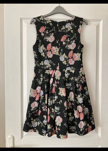 Siyah Çiçek Desenli U Yaka Mini Elbise - Görsel 2