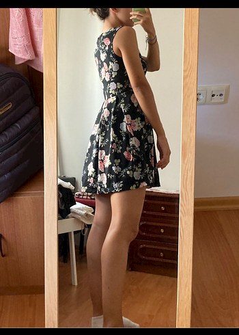 Siyah Çiçek Desenli U Yaka Mini Elbise - Görsel 6