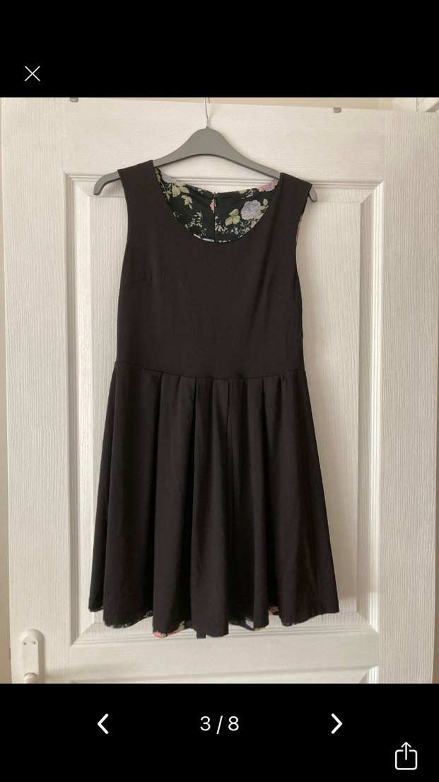 Siyah Çiçek Desenli U Yaka Mini Elbise - Görsel 3