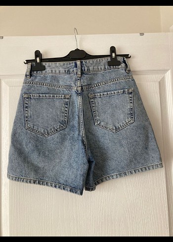 Nakışlı Mavi Bol Kesim Kısa Kot Şort - Görsel 4