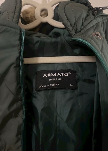 Kemerli Uzun Yeşil Kadın Mont - Görsel 8