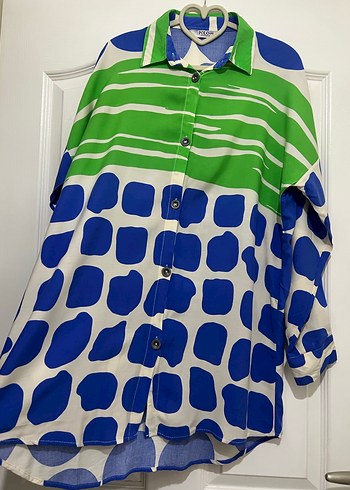 Canlı Desenli Oversize Kadın Gömlek - Görsel 4