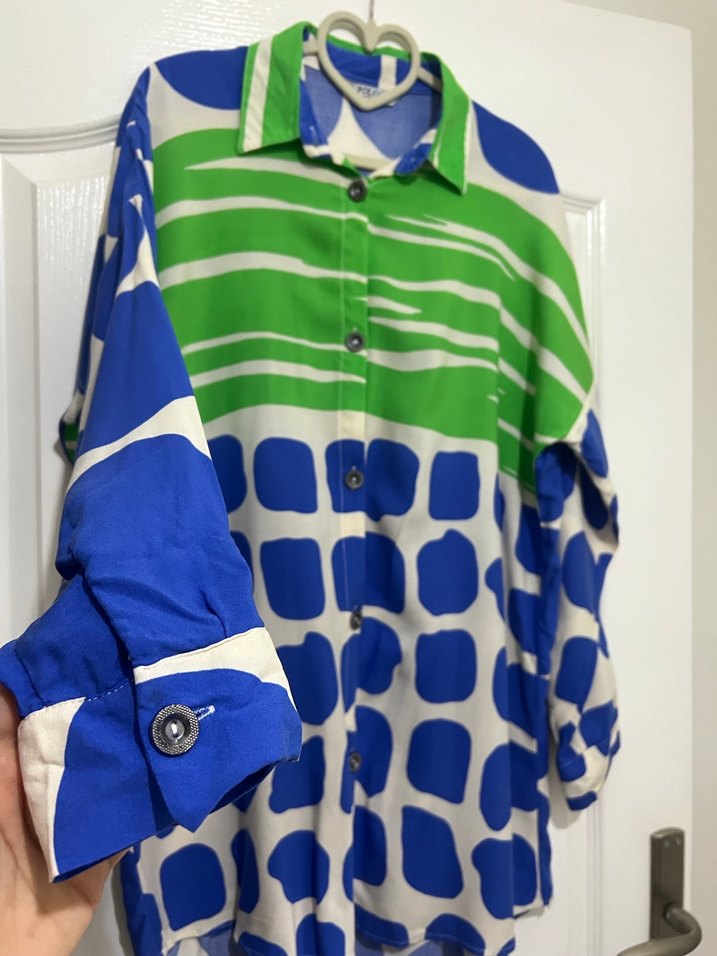 Canlı Desenli Oversize Kadın Gömlek - Görsel 2