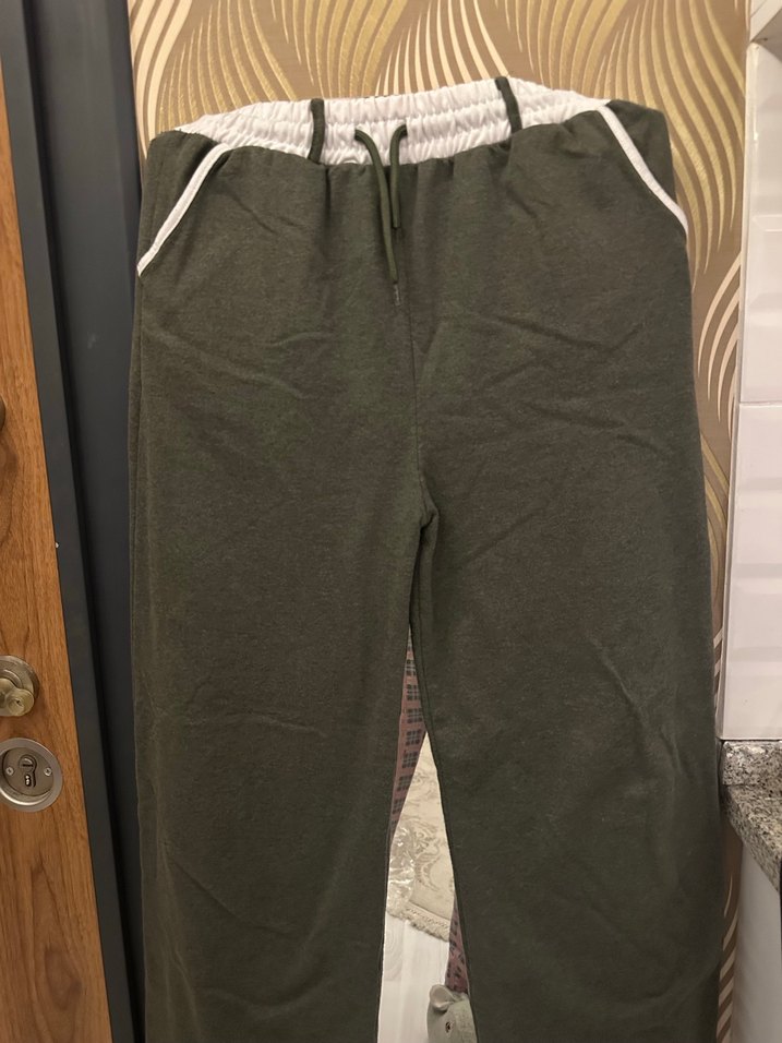 Kadın Gri Kemerli Bol Kesim Kumaş Pantolon - Görsel 2