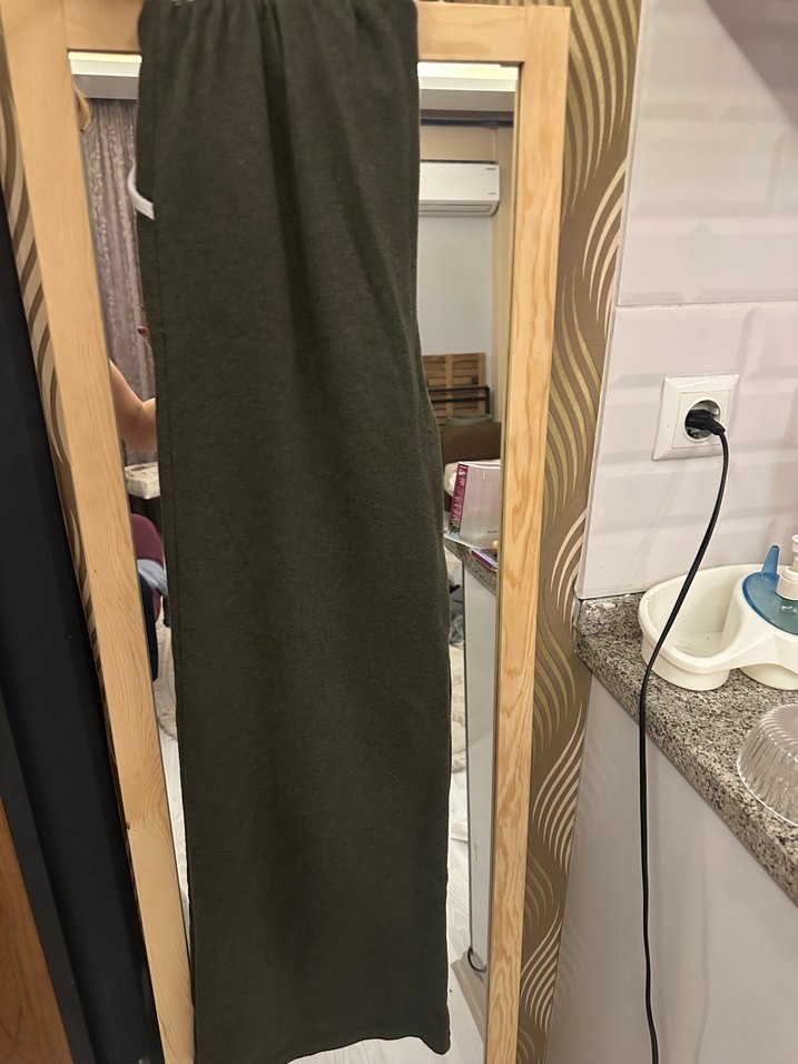 Kadın Gri Kemerli Bol Kesim Kumaş Pantolon - Görsel 3