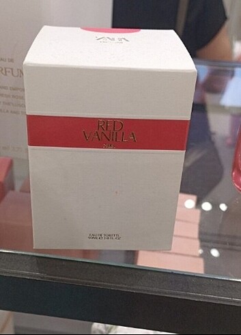 Zara red vanilla parfüm