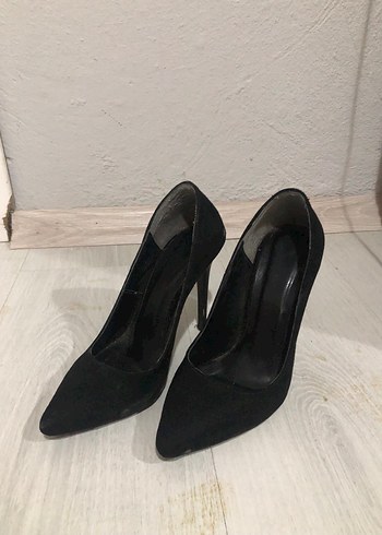 Siyah Süet Stiletto Kadın Topuklu Ayakkabı