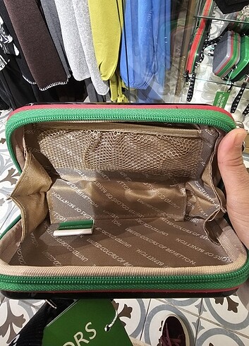  Beden siyah Renk Benetton çapraz çanta