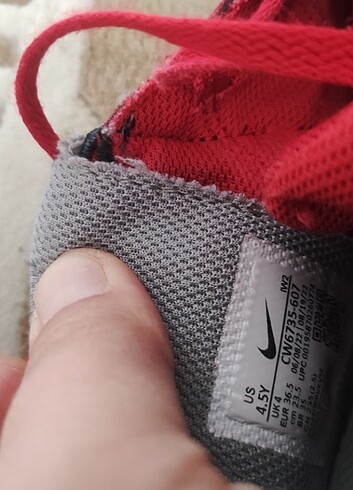 36 Beden Adidas 36.5 no erkek çocuk ayakkabısı.