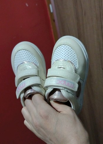 Kız Çocuk Beyaz Cırt Cırtlı Spor Ayakkabı - Görsel 5