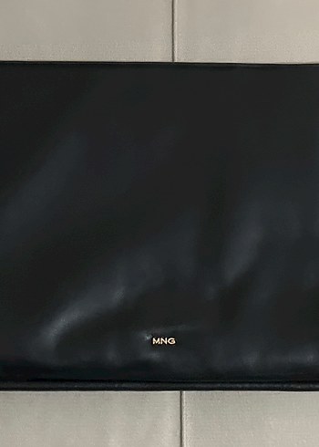 Mango Dolgulu Deri Tablet/Laptop Çantası