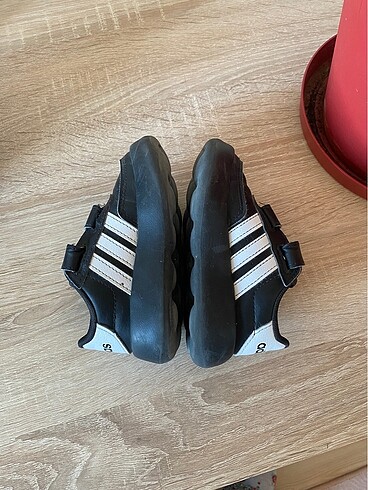 Adidas Adidas çocuk ayakkabısı