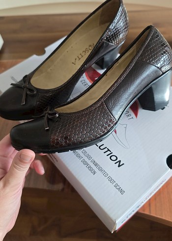 Deri, Kahverengi Yılan Desenli Topuklu Kadın Ayakkabı - Görsel 4