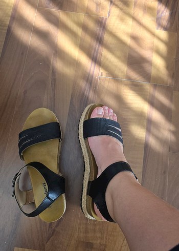 Polaris Siyah Sandalet - Görsel 2