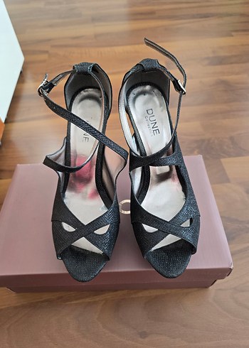 Işıltılı Siyah Bağcıklı Stiletto Topuklu Kadın Ayakkabı - Görsel 2