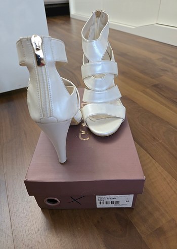 Bantlı Topuklu Ayakkabı - Görsel 4