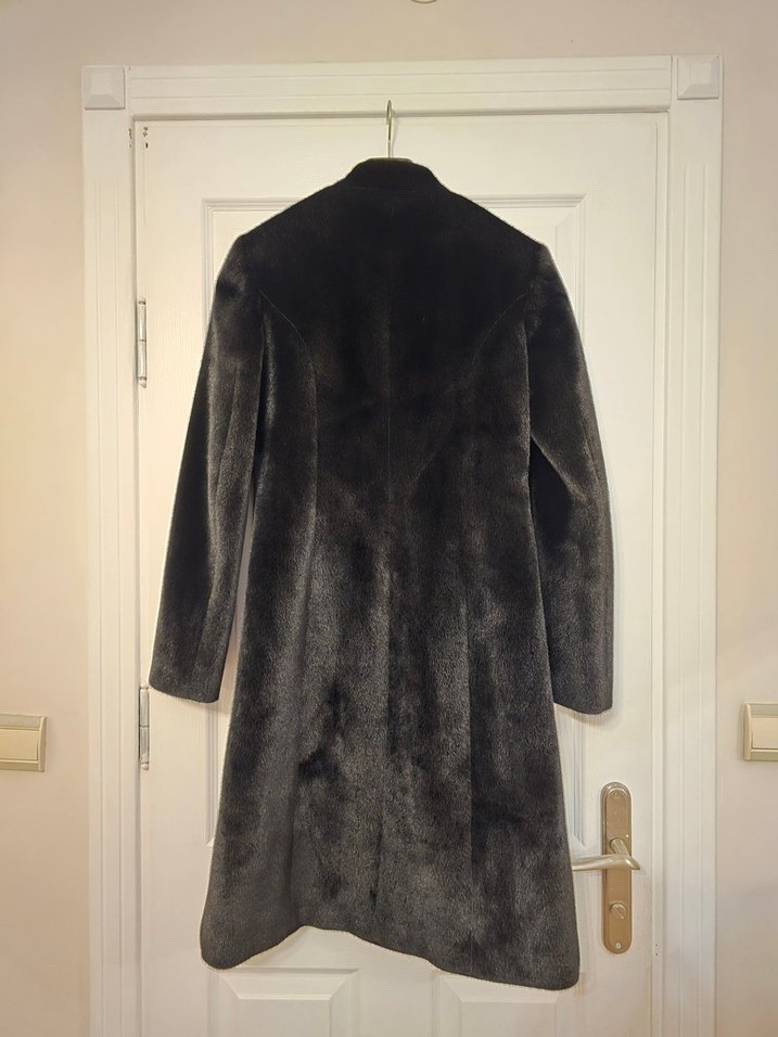 Siyah Uzun Tay tüyü Kadın Kaban - Görsel 4