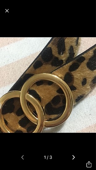 Leopar desenli, gold tokalı kemer
