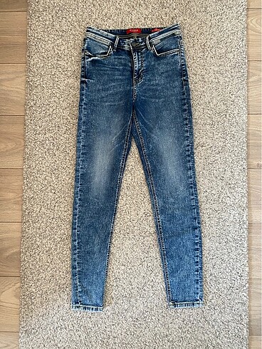 Guess Guess pantolon