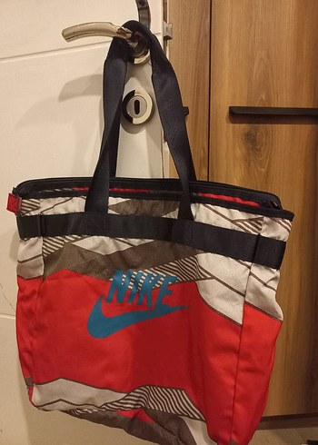 Nike Pembe Spor Çantası - Görsel 9