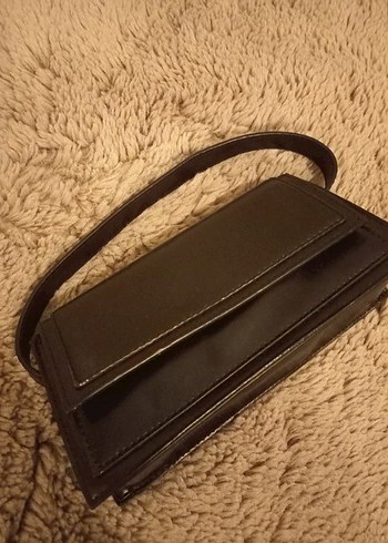 Klasik Siyah Deri Tokalı Kadın Çanta - Görsel 6