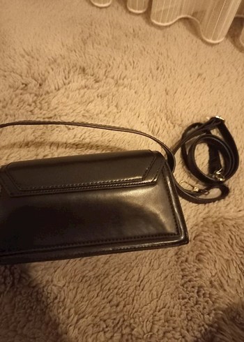 Klasik Siyah Deri Tokalı Kadın Çanta - Görsel 2