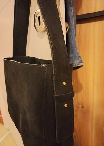 Kadın Siyah Süet Tokalı Omuz Çantası - Görsel 4