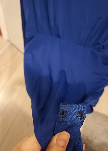 Mavi Drapeli Boğazlı Kadın Bluz - Görsel 4