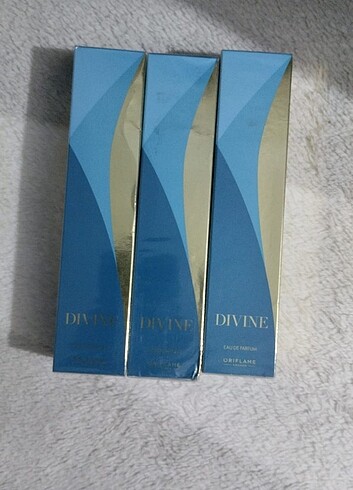 2 tane Oriflame divine