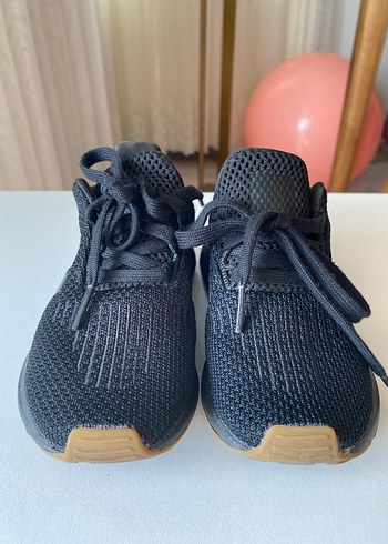 Adidas Çocuk Spor Ayakkabı( 25,5.No )