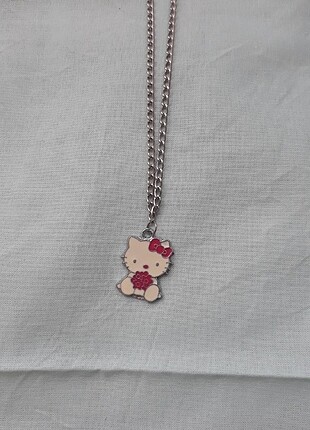 Çiçekli Hello kitty kolye